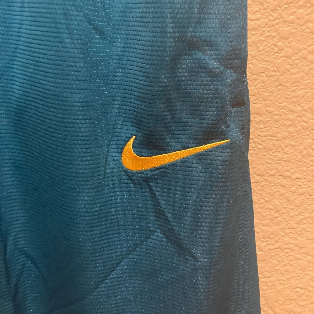 New Nike Basketball Shorts Green Gold Size L - Picture 9 of 9